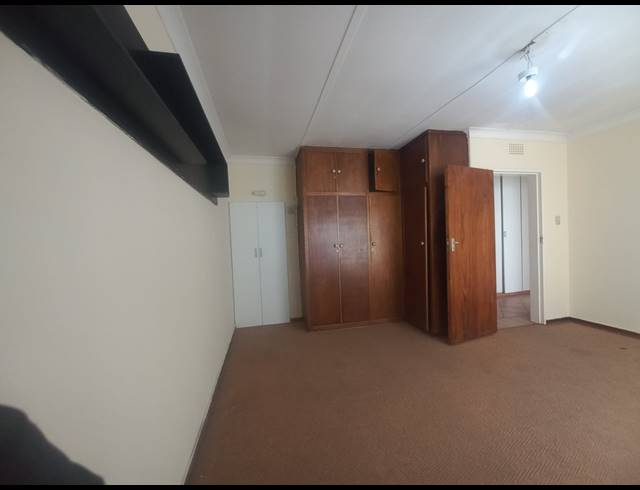 3 BEDROOM FREESTANDING FOR SALE IN RENSBURG